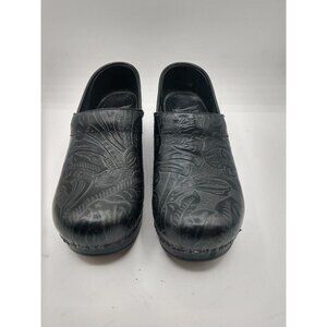 Dansko Womens Black Engraved Leather Clogs Size 36